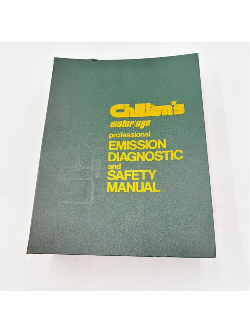 CHILTON’S MOTORAGE EMISSION DIAGNOSTIC & SAFETY MANUAL 1974 Hardcover